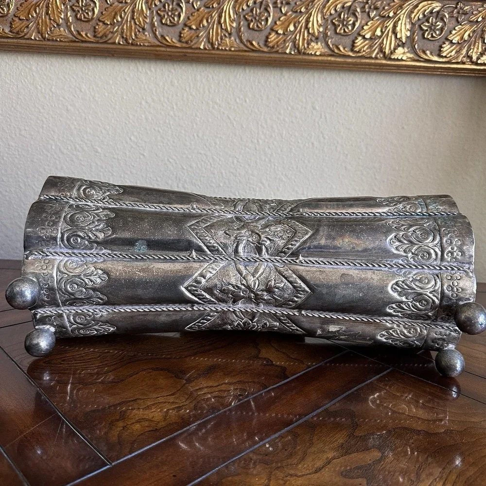 Antique VTG Barrel Shape Metal Box 16.5 Inch Footed Lidded Hammered‎ Ornate READ